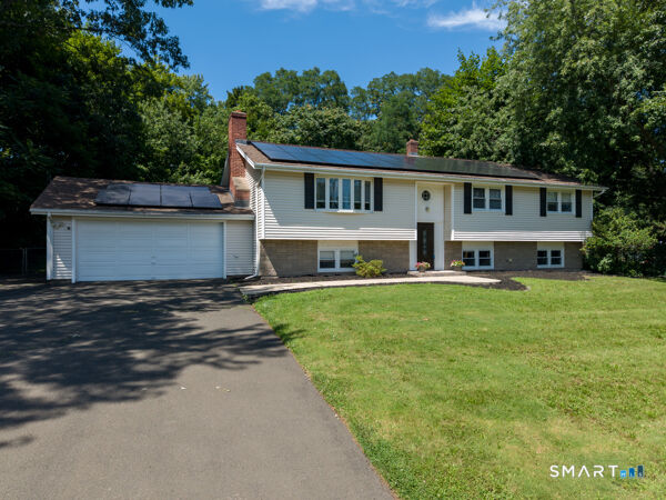 Property Photo:  6 Liberty Terrace  CT 06473 