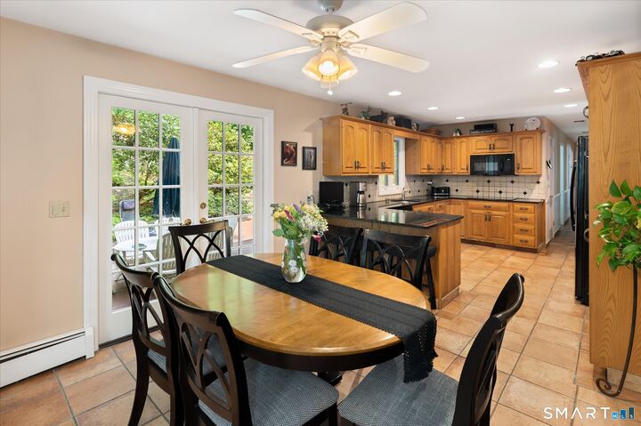 Property Photo:  89 West Bank Lane  CT 06902 