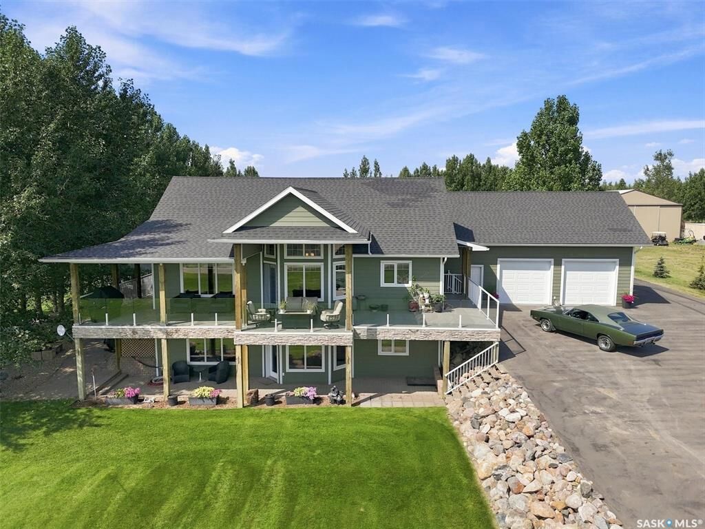 Property Photo:  8 Sunrise Drive  SK S0K 1K0 
