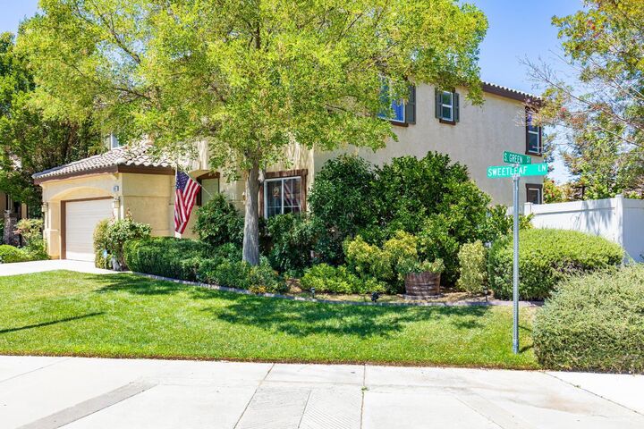 Property Photo:  101 Sweetleaf Lane  CA 93561 