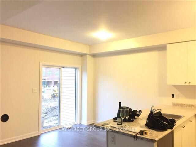 Property Photo:  45 Longshore Way  ON L1N 0M1 