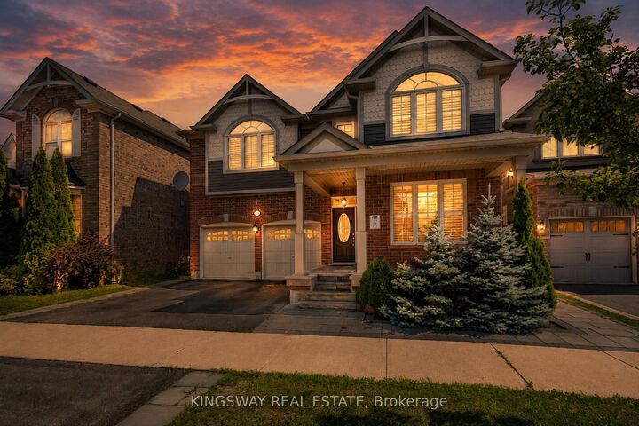 323 Cochrane Terrace — photo 1