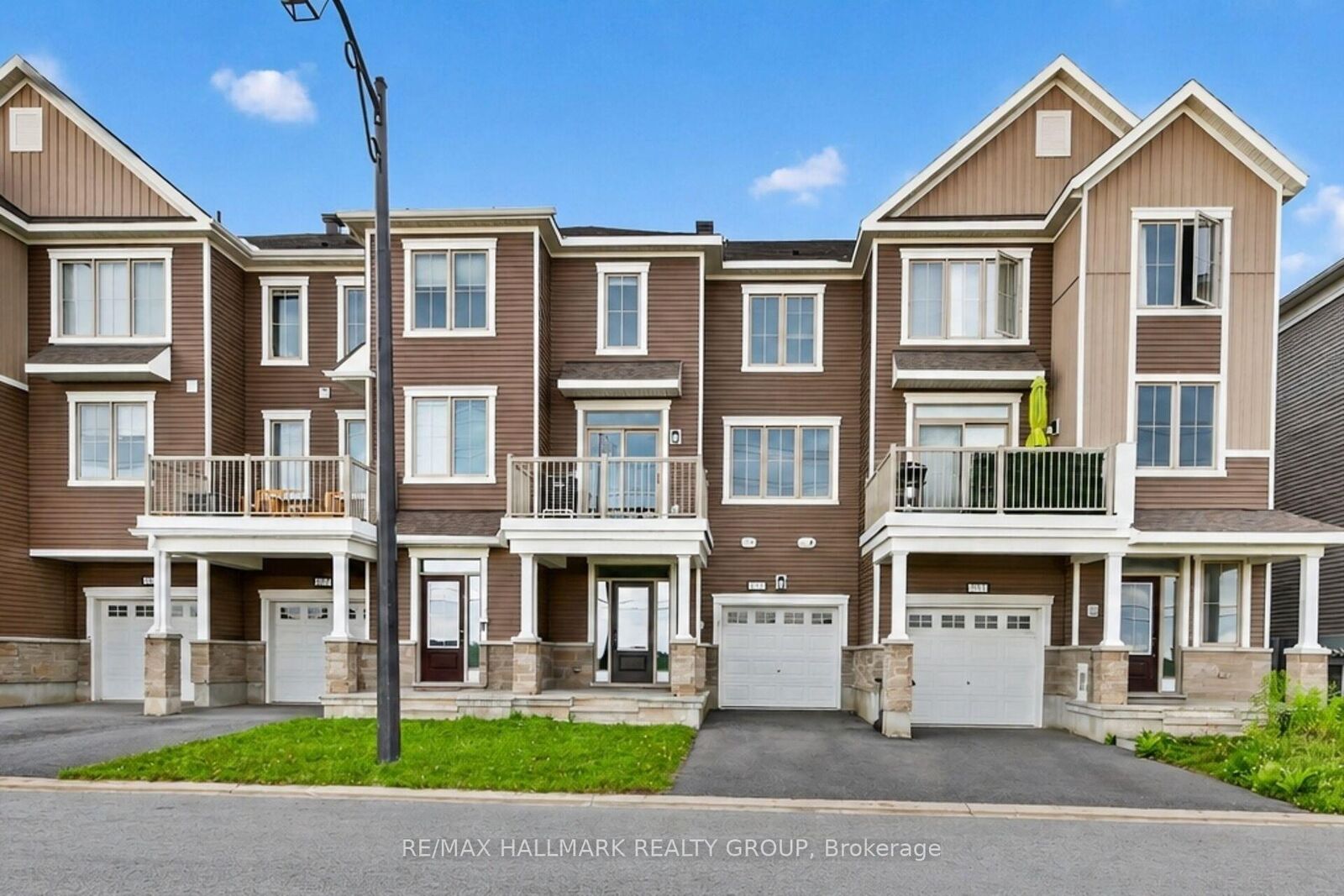 Property Photo: 235 Hibernian Walk ON K2V 0R6
