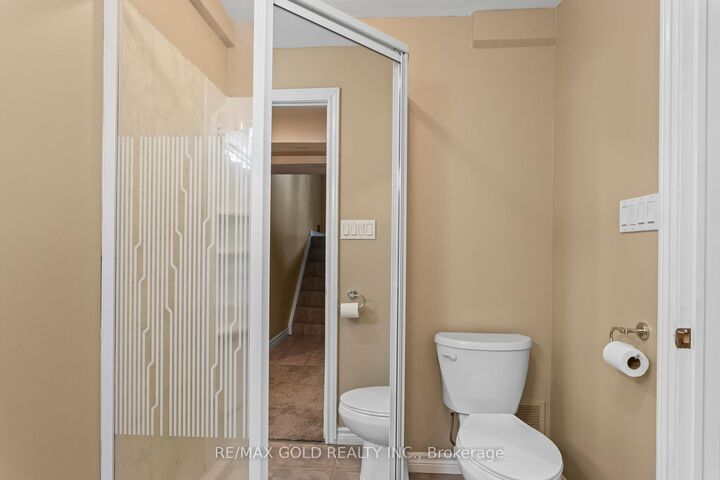 Property Photo: 1588 Aldersbrook Road ON N6G 2Z3
