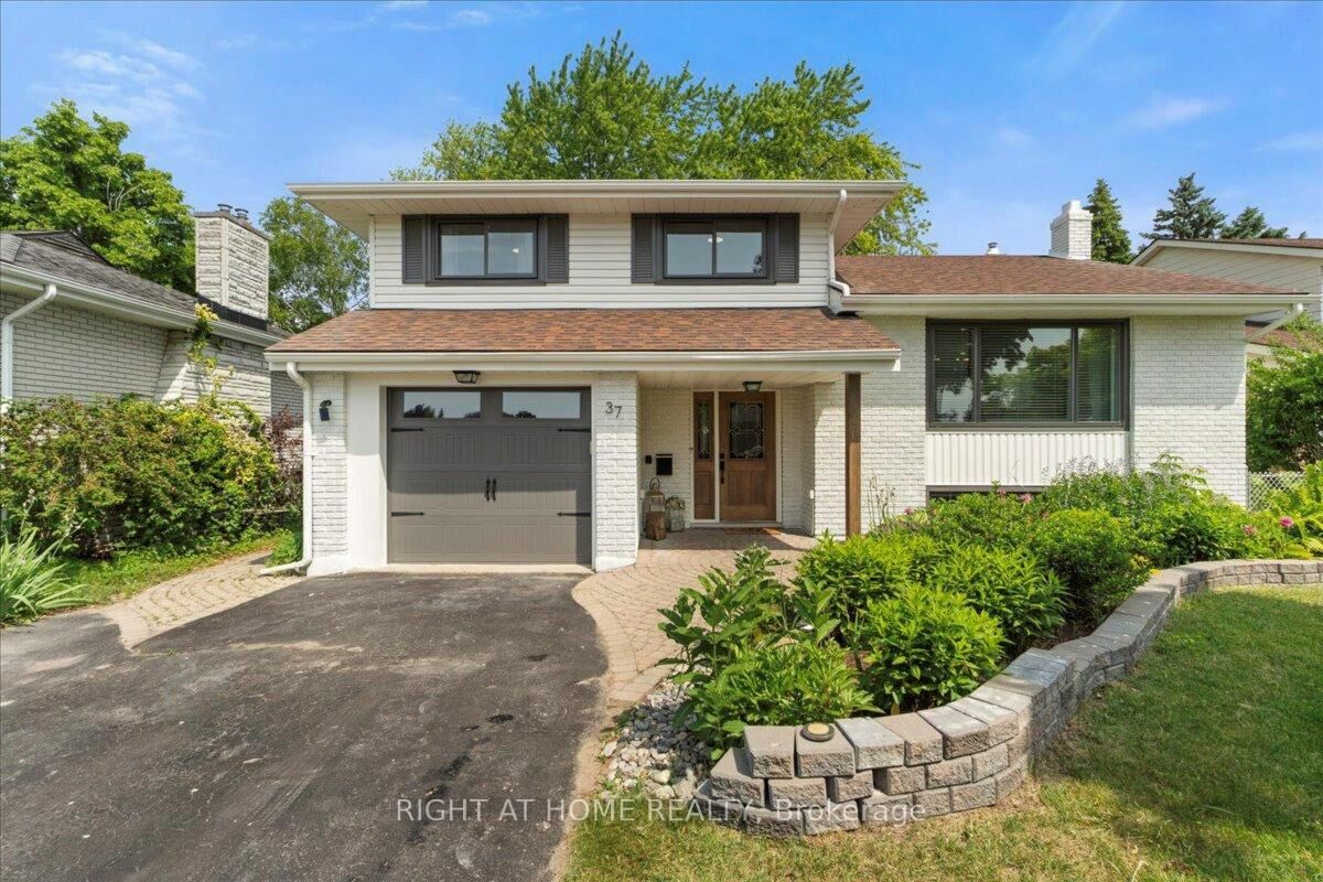 Property Photo:  37 Patrick Street  ON K8V 4B4 