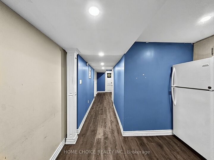 Property Photo:  38 Robbinstone Drive  ON M1B 2E6 