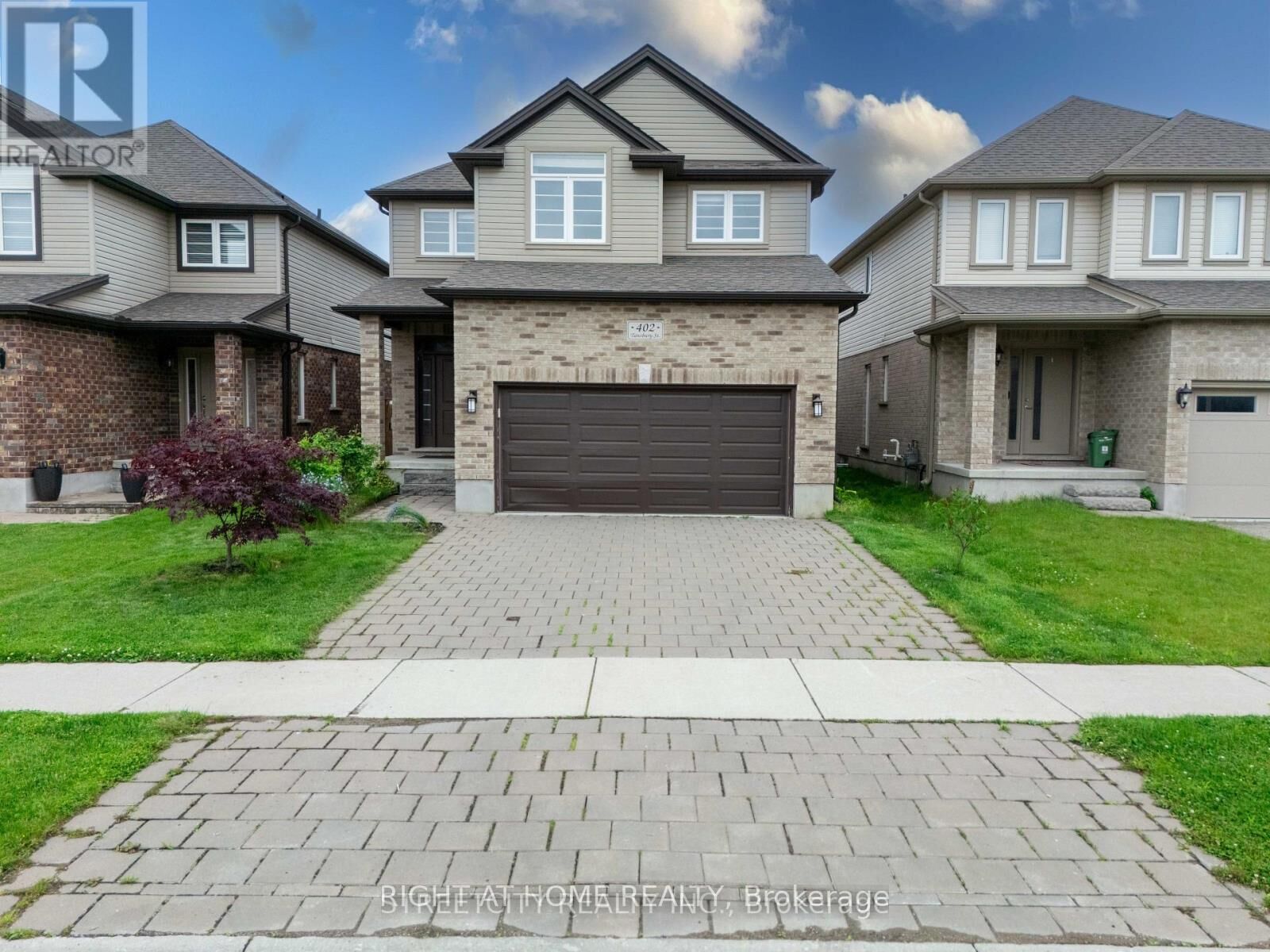 Property Photo: 402 Tansbury Street N ON N6G 3E7
