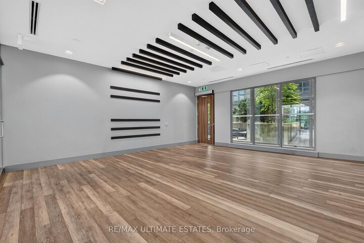 Property Photo: 32 Forest Manor Road 2301 ON M2J 1M5