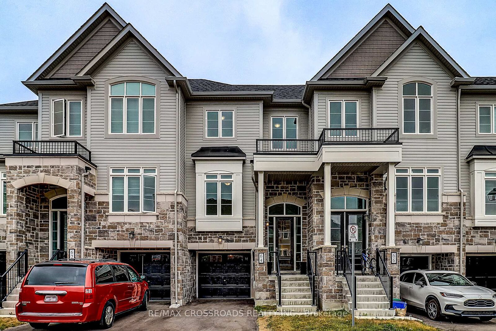 Photo de la propriété: 64 Lyall Stokes Circle ON L0G 1M0