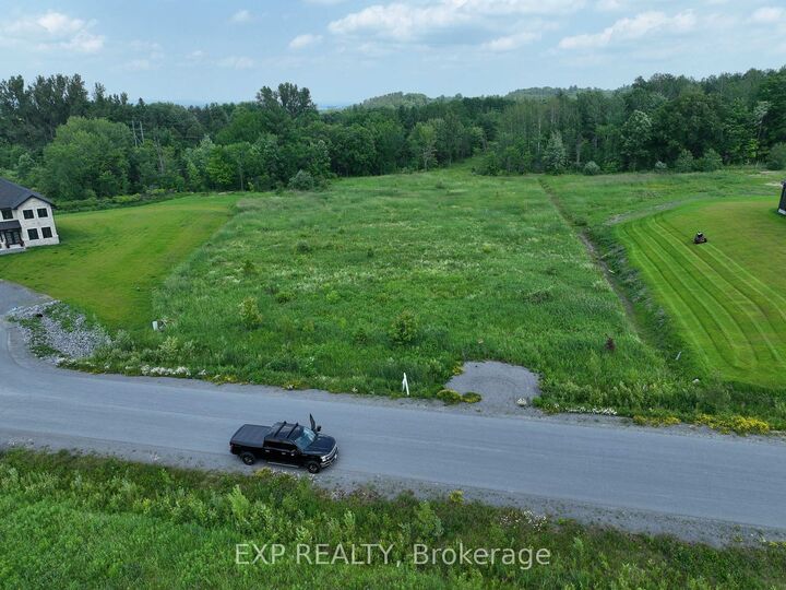 Property Photo:  26 Nirmala Drive  ON K4C 0B2 