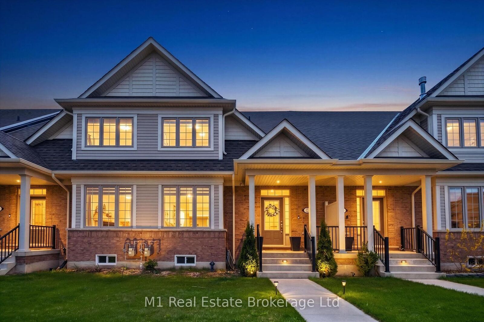 Property Photo: 65 Elliot Avenue E 3 ON N1M 0H6