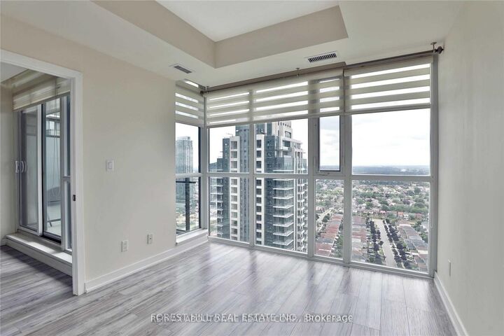 Property Photo:  4070 Confederation Parkway 3106  ON L5B 0E9 