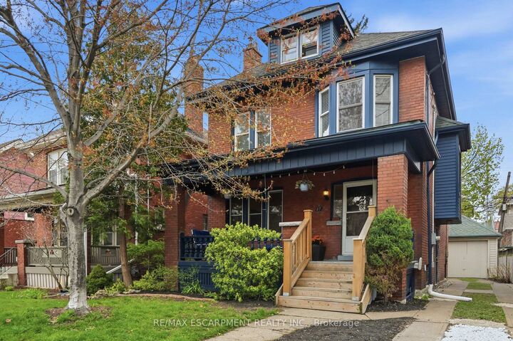 Property Photo:  37 Connaught Avenue S  ON L8M 3C3 