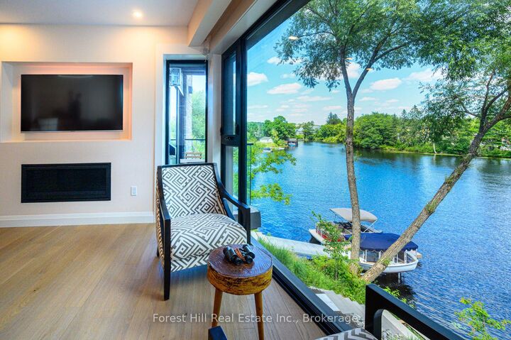 Property Photo:  32 Brunel Road S 202  ON P1H 1P5 
