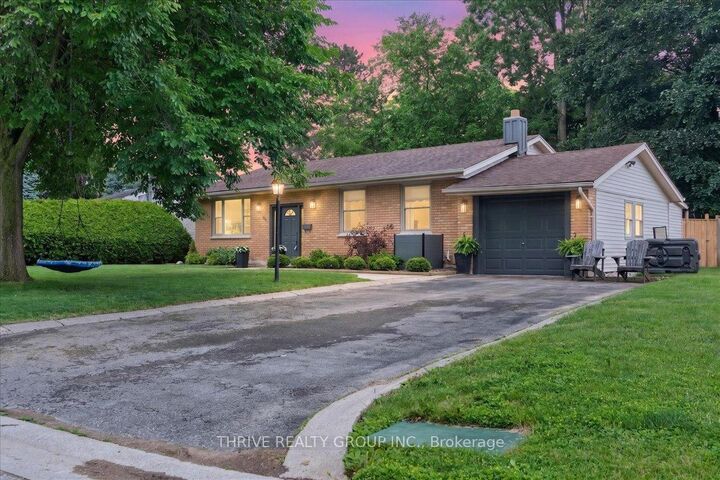 Property Photo:  29 Southland Drive  ON N6P 1E5 