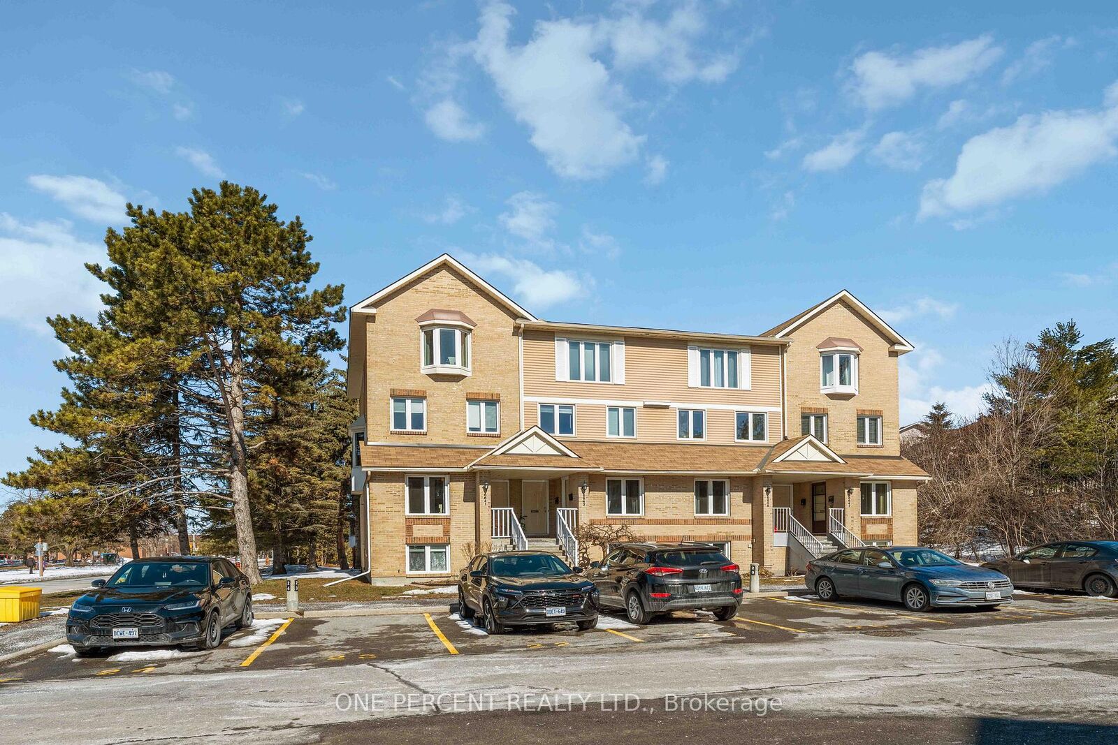 Property Photo: 6643 Bilberry Drive A ON K1C 4N5