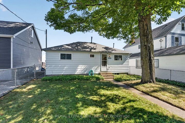 Property Photo:  3779 Crystal Beach Drive  ON L0S 1B0 