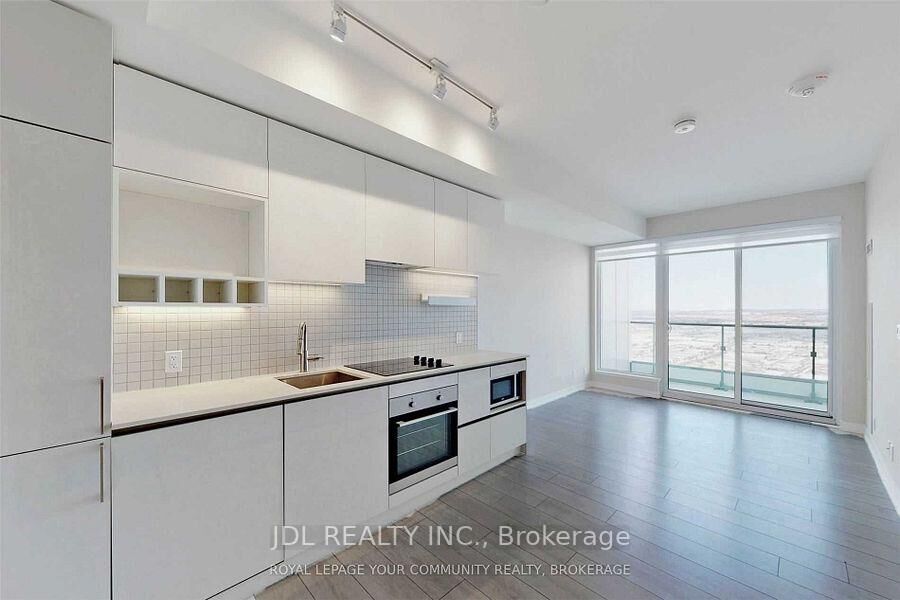 Photo de la propriété: 5 Buttermill Avenue 4011 ON L4K 0J5