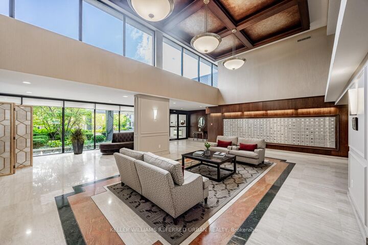 Property Photo:  1400 Dixie Road 1409  ON L5E 3E1 
