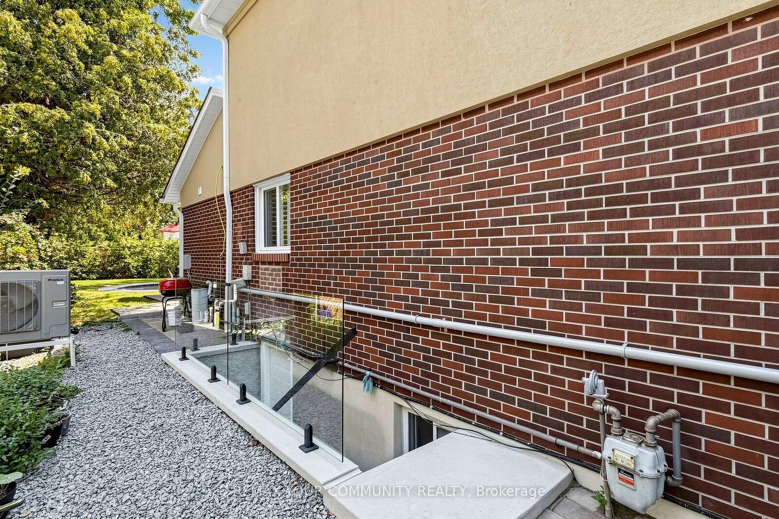 Property Photo:  3 Cobblestone Drive  ON M2J 2X6 