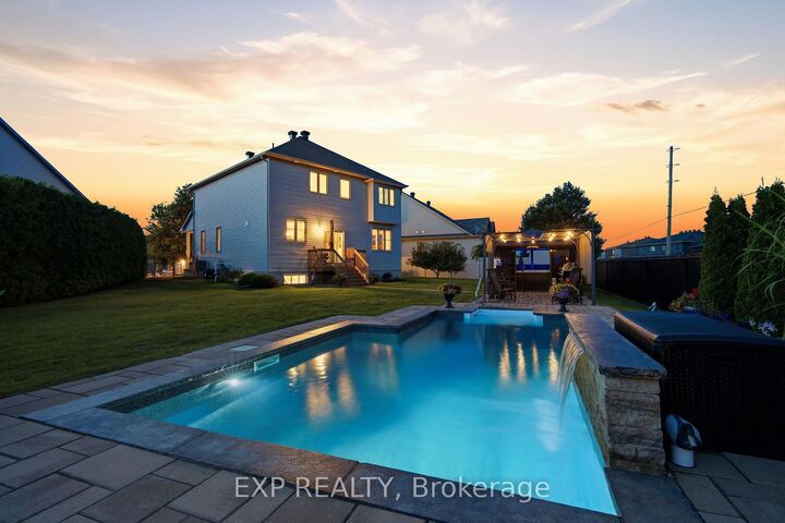 Property Photo: 353 Mercury Street ON K4K 0G7
