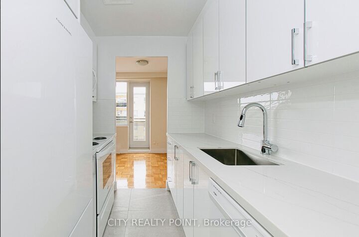 Property Photo:  2 Grandstand Place 403  ON M4H 1E2 