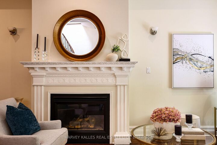 Property Photo:  30 Walder Avenue  ON M4P 2R6 