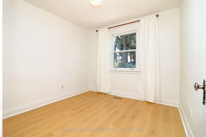 Property Photo: 132 Wesley Street ON M8Y 2X1