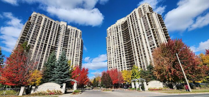 Property Photo:  700 Humberwood Boulevard 2422  ON M9W 7J4 