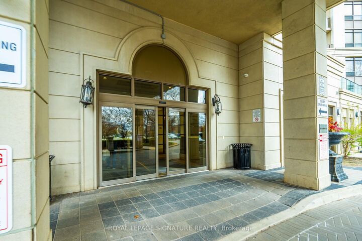 Property Photo: 700 Humberwood Boulevard 2422 ON M9W 7J4