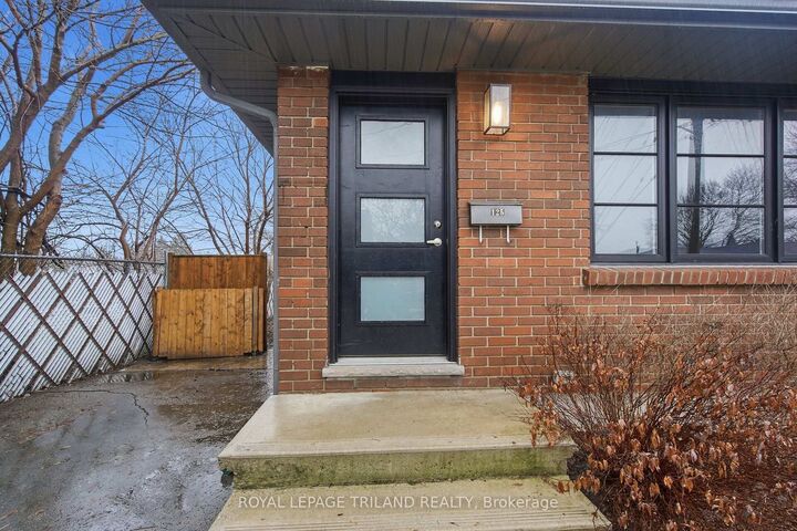 Property Photo:  125 Connaught Avenue  ON N5Y 3A5 