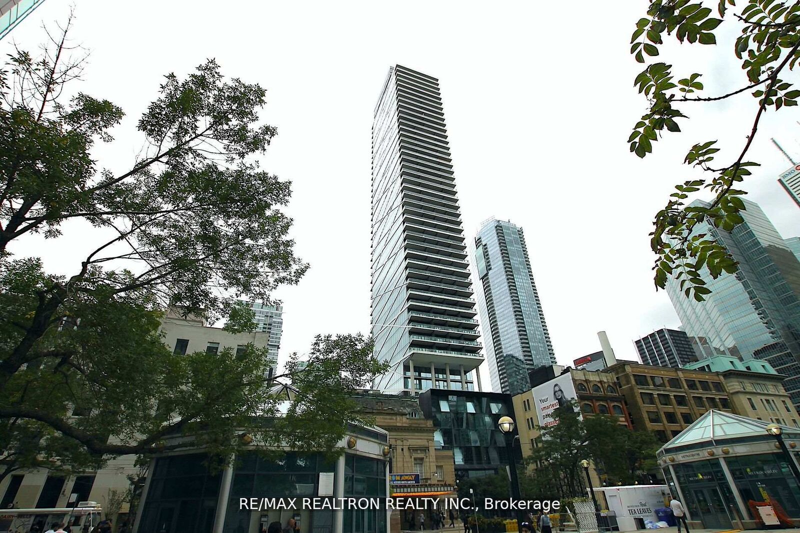 Property Photo: 224 King Street W 2901 ON M5H 0A6