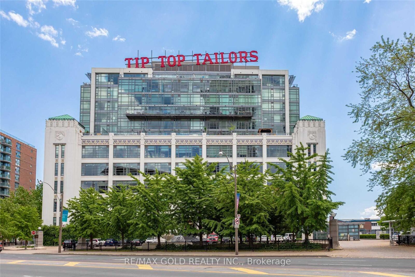 Property Photo: 637 Lake Shore Boulevard W 513 ON M5V 3J6