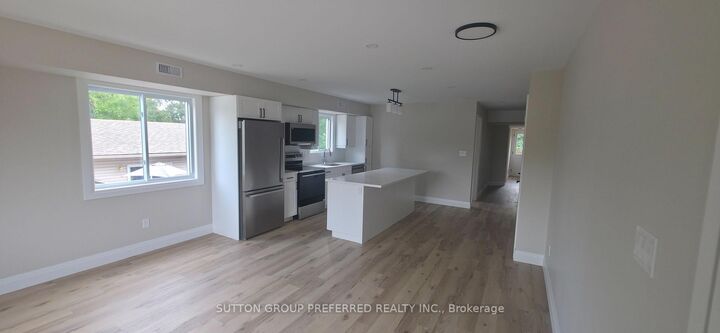 Property Photo: 118 Scott Street 2 ON N7G 1K3