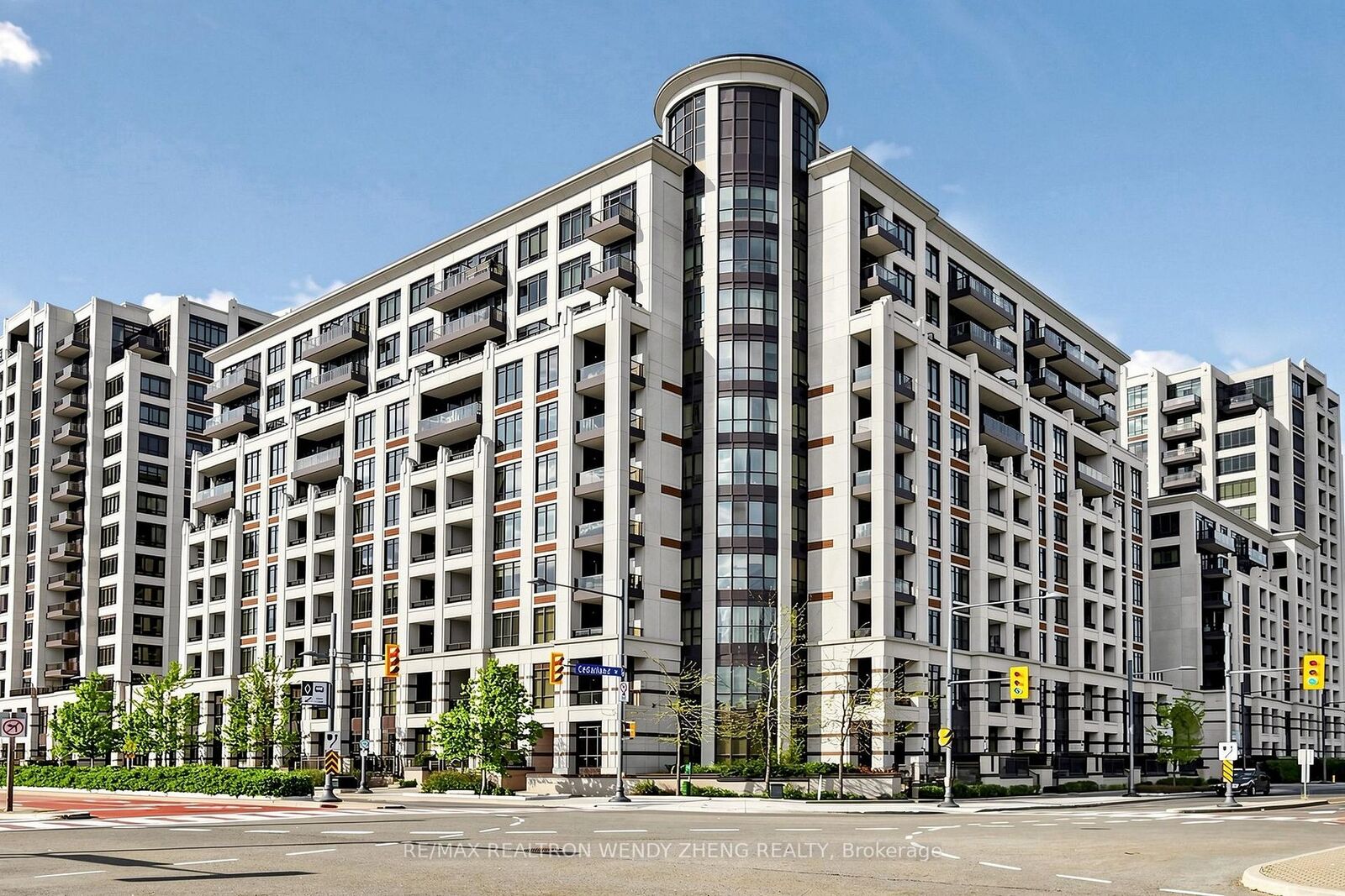 Property Photo: 99 South Town Centre Boulevard 918 ON L6G 0E9