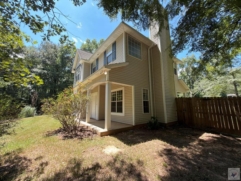 Property Photo: 8529 US 71 AR 71854
