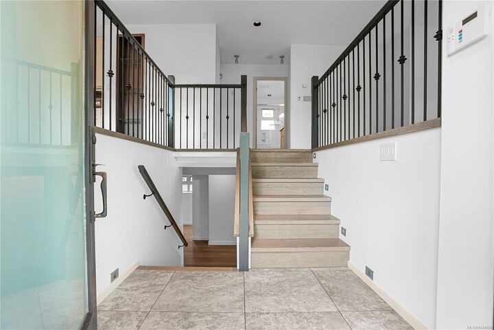 Property Photo: 2112 Pentland Rd BC V8S 2W4
