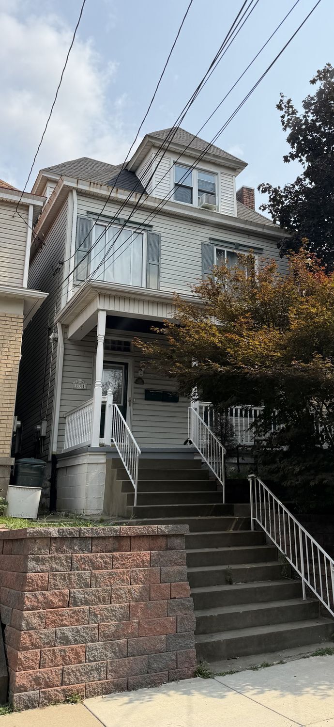 Property Photo:  131 5th Street Apt 1  PA 15215 