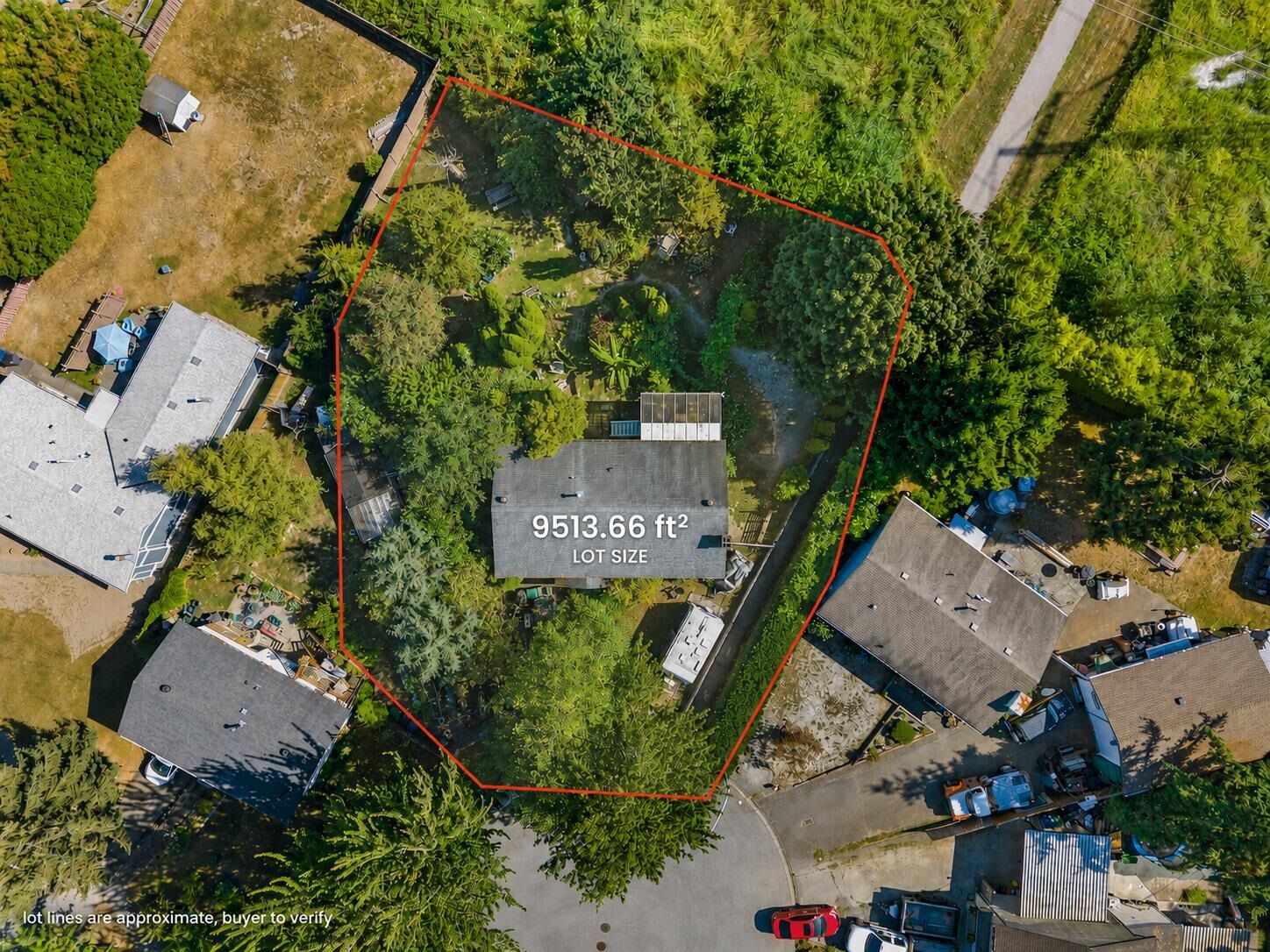 Property Photo: 18291 Bayard Place BC V3S 5C4