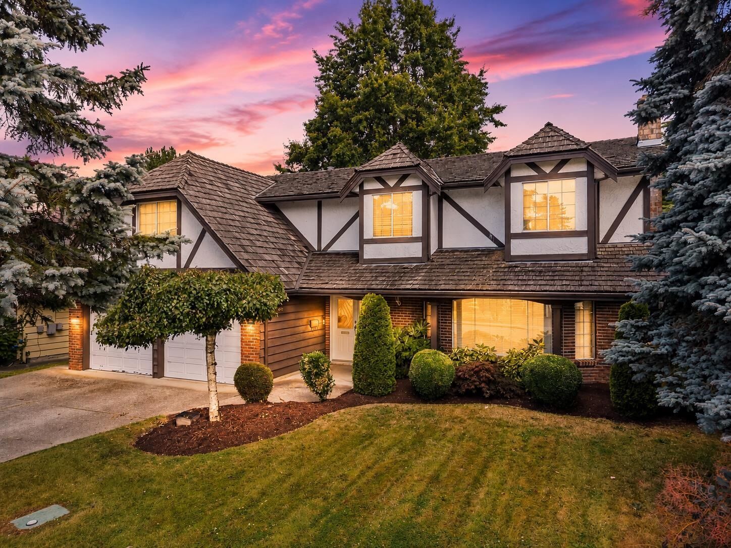 Property Photo: 4237 Candlewood Drive BC V7C 4V9