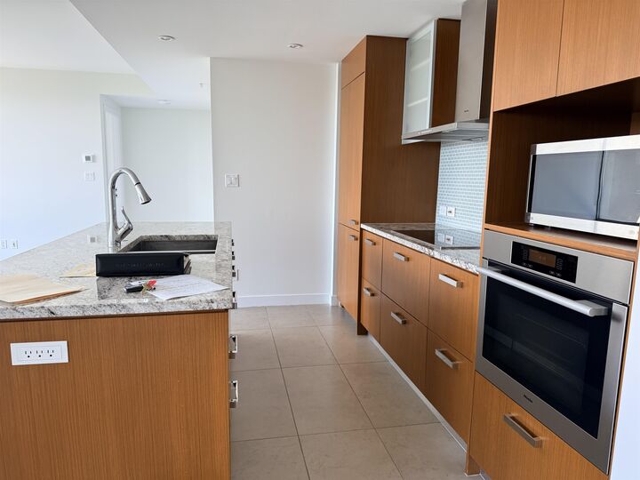 Property Photo:  1028 Barclay Street 3105  BC V6E 0B1 