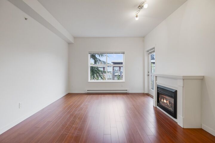 Property Photo: 2488 Kelly Avenue 403 BC V3C 1Y4
