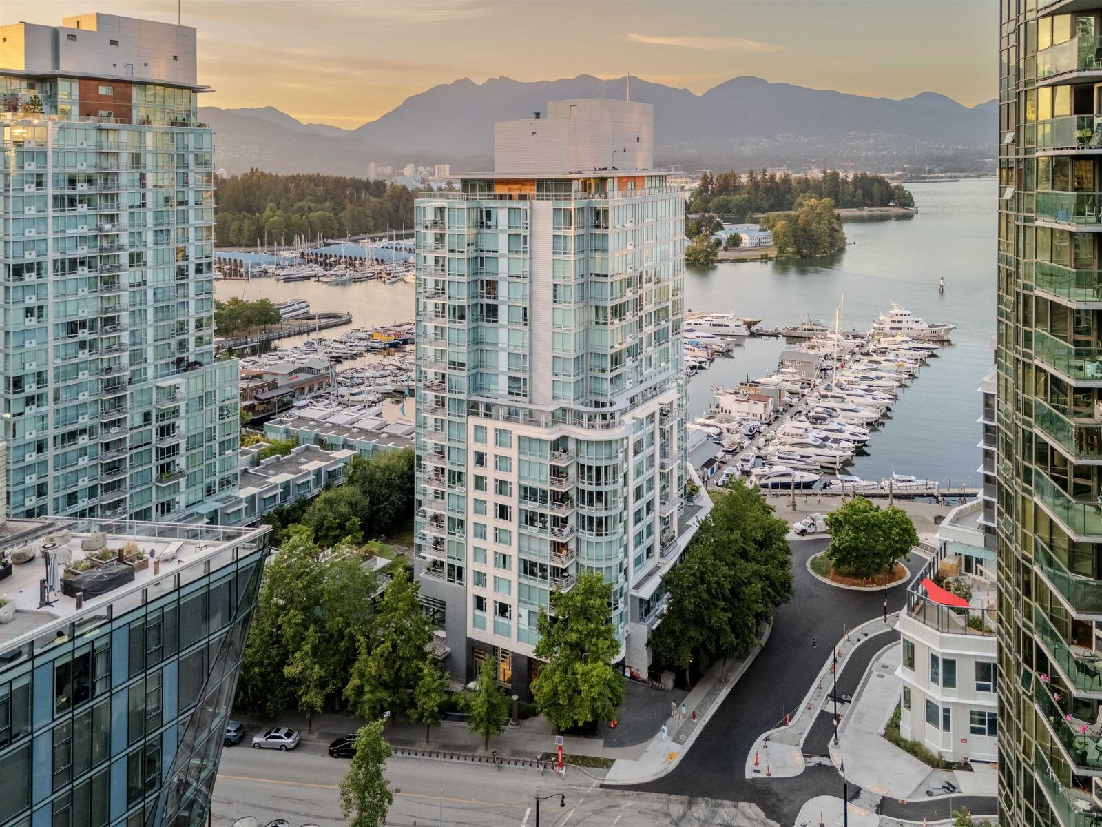 Property Photo:  493 Broughton Street  BC V6G 3E8 