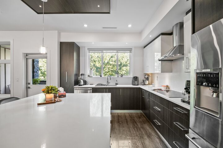 Property Photo: 15177 60 Avenue 14 BC V3S 7B3