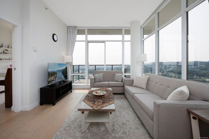 Property Photo: 2980 Atlantic Avenue 3704 BC V3B 0G2