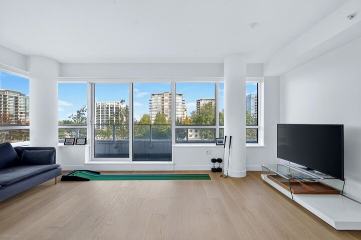 Property Photo: 5788 Gilbert Road 609 BC V7C 0G1