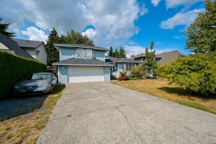 Property Photo: 15477 93A Avenue BC V3R 9P9