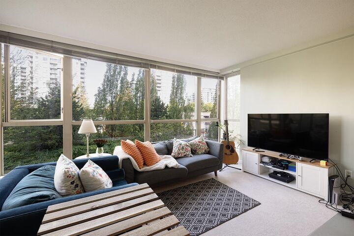 Property Photo: 8238 Saba Road 502 BC V6Y 4C7