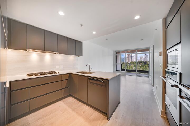 Property Photo: 450 Westview Street 1801 BC V3K 0G3