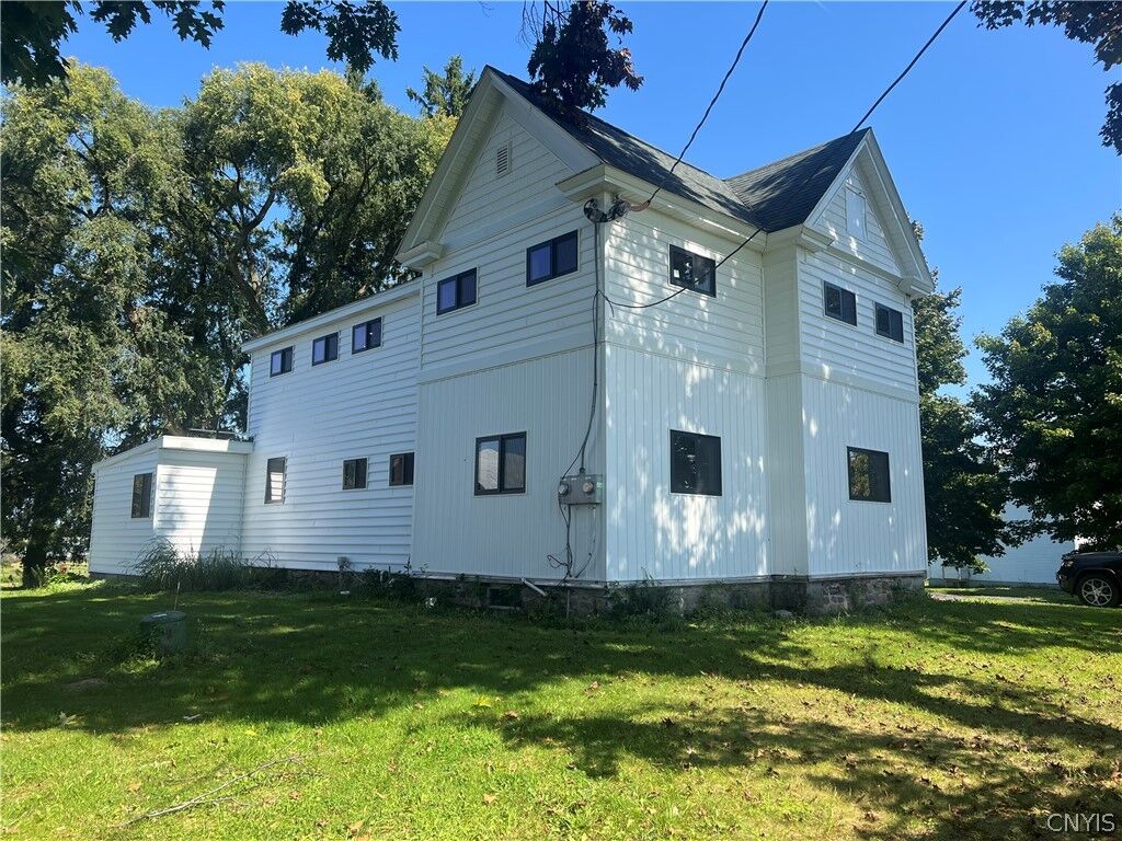 Property Photo: 34 Lakeshore Road 40 NY 13069